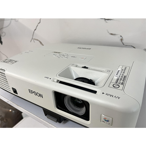 ویدئو پروژکتور اپسون مدل EPSON EB-1870 (استوک)