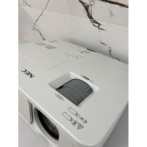 ویدئو پروژکتور ان ای سی مدل NEC PE401H (استوک)